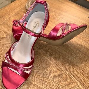 Fuschia strappy dress shoes with rhinestones